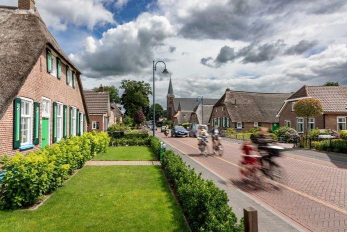 Villa Sayang26 Gezellige Gezinsvriendelijke Stacaravan Op Familiecamping De Vossenburcht In Natuurgebied Reestdal - No Workers Allowed IJhorst Exterior foto